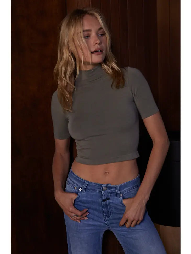 Trystan Turtle Neck Crop Top