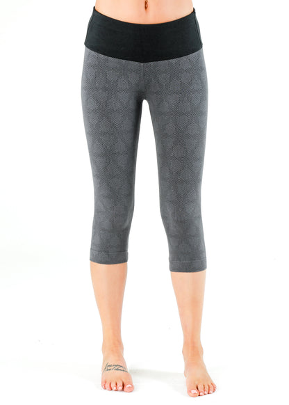 Spectrum 3/4 Leggings by Nomads Hempwear